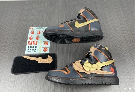 RX-0 SB Banshee 02 Unicorn Gundam Nike High Dunk DH7717-400 0830